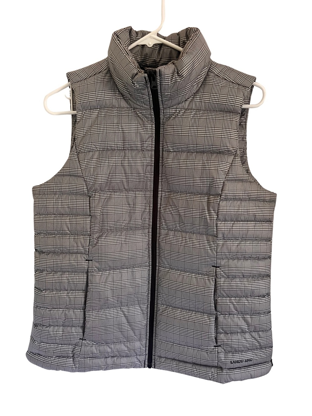 Lands' End Gray Plaid Quilted Puffer Vest